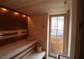 Sauna mit Terrassentüre 24
